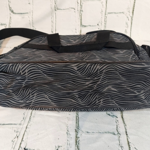 Tag Bag - Picture 6 of 7